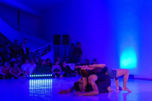 Saana Leppänen_ Control _suvremeni cirkus, WiP (KAM HRAM) Mirta Lučin i Joško Banić